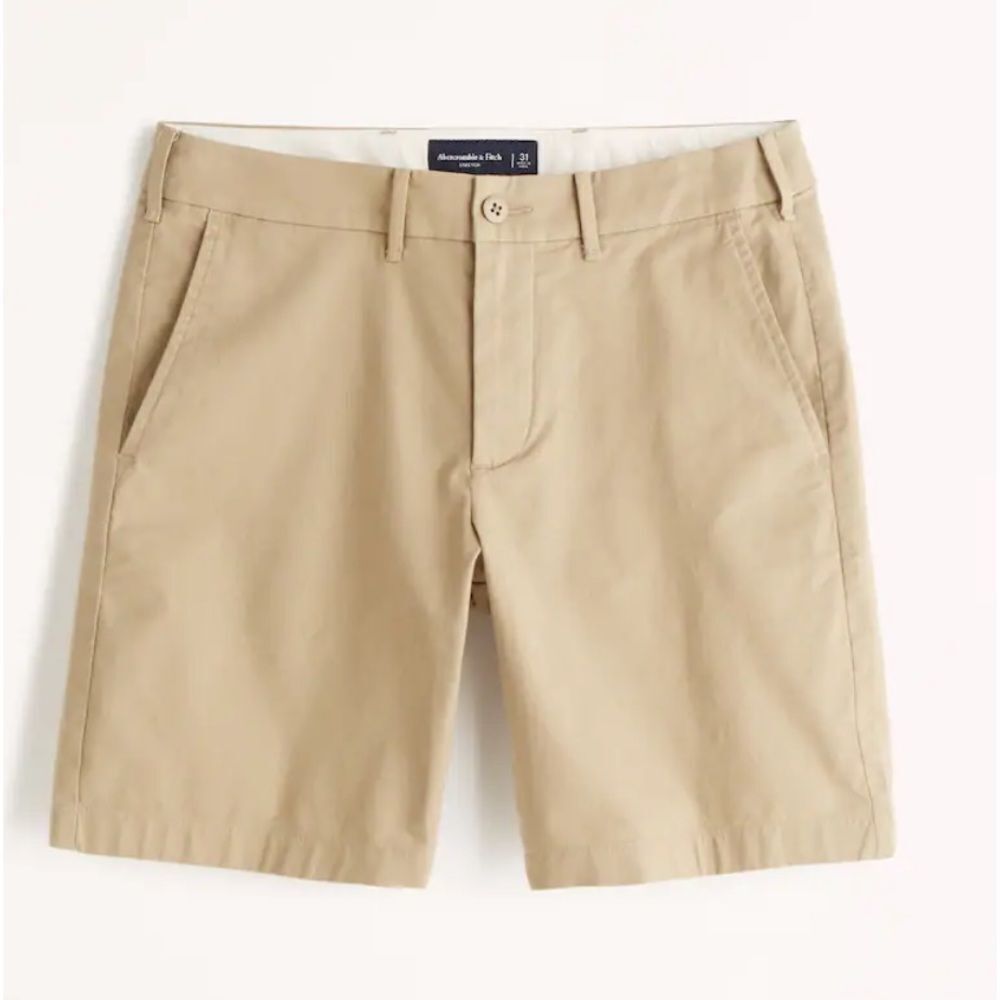 H&M regular fit knee length coupe standard Khaki‎ chino shorts W42 NWT in pakg
